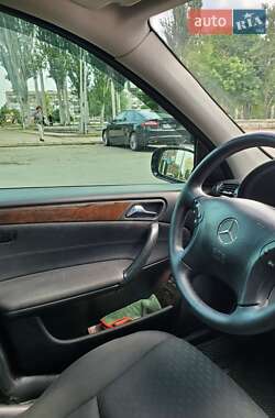 Седан Mercedes-Benz C-Class 2004 в 