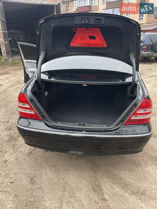 Седан Mercedes-Benz C-Class 2003 в Лебедине фото 2 Седан Mercedes-Benz C-Class 2003 в Лебедине