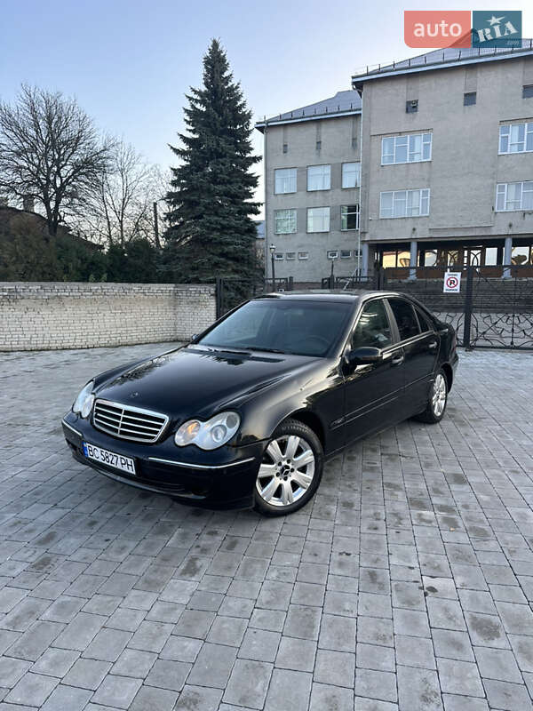 Седан Mercedes-Benz C-Class 2003 в Бродах