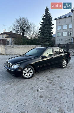 Седан Mercedes-Benz C-Class 2003 в Бродах