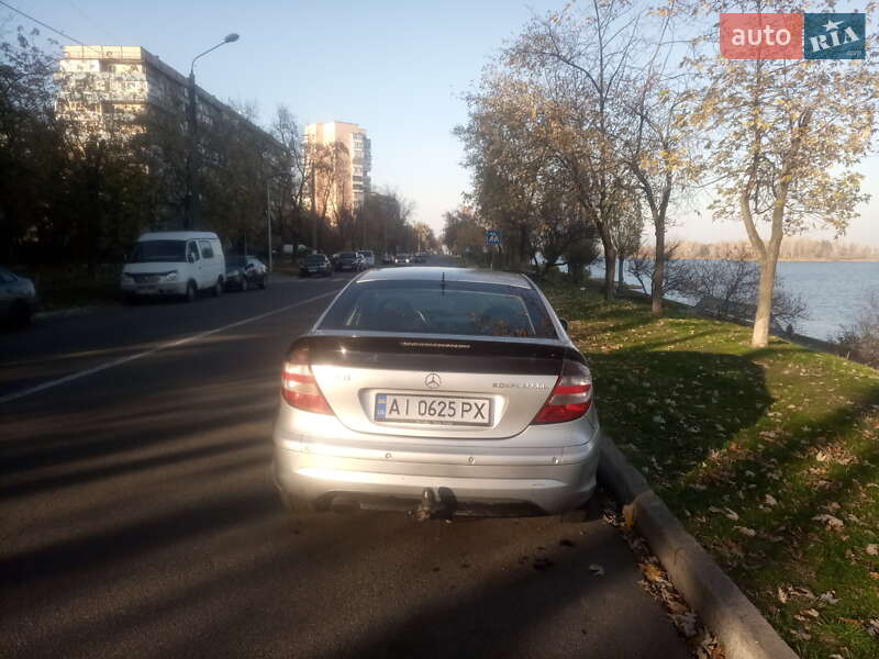 Купе Mercedes-Benz C-Class 2006 в Украинке