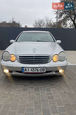 Седан Mercedes-Benz C-Class 2000 в Шполі