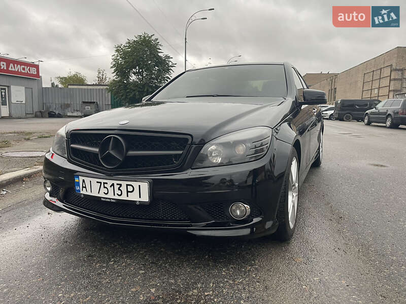 Седан Mercedes-Benz C-Class 2010 в Києві