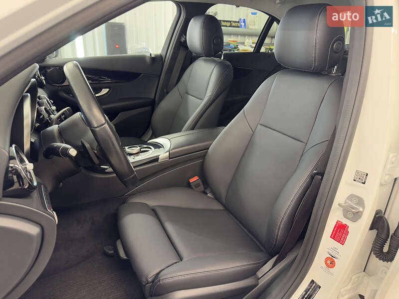 Седан Mercedes-Benz C-Class 2021 в Києві