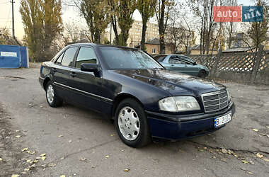 Седан Mercedes-Benz C-Class 1995 в Киеве