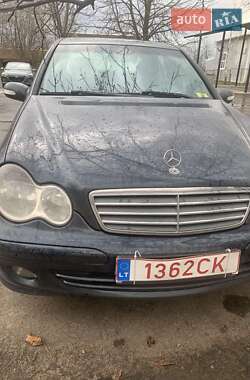 Седан Mercedes-Benz C-Class 2004 в Бурштыне