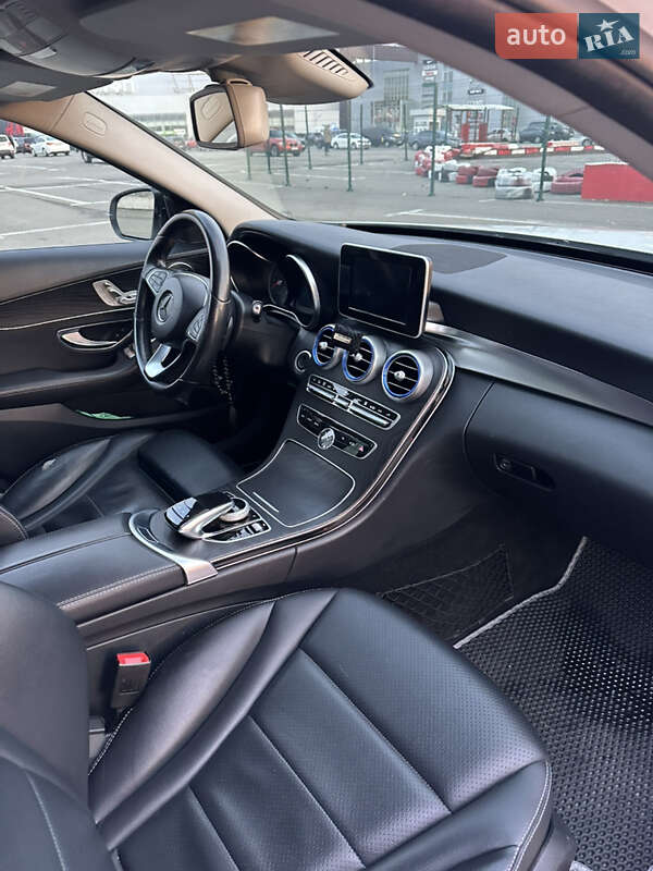 Седан Mercedes-Benz C-Class 2016 в Києві
