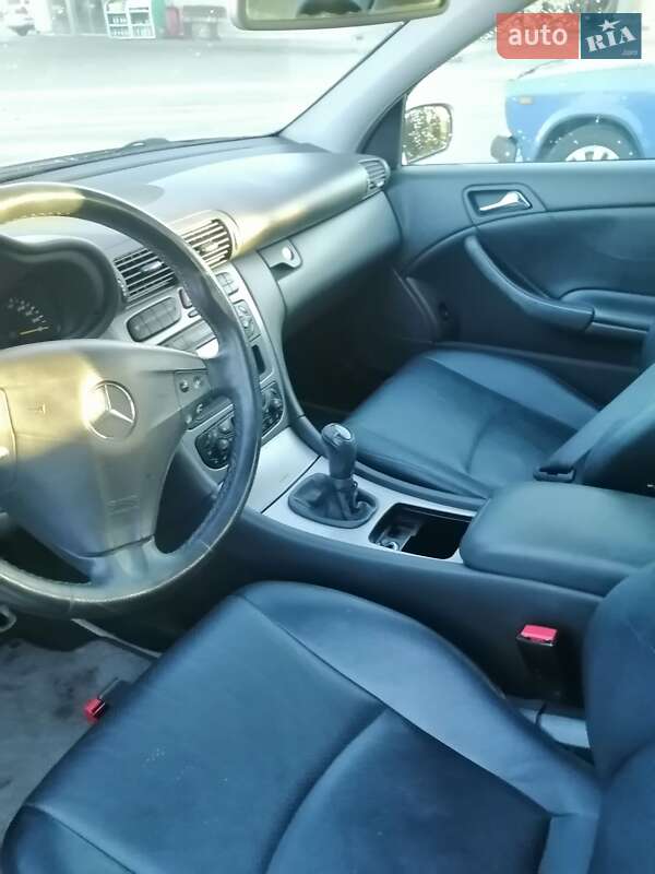 Седан Mercedes-Benz C-Class 2002 в Глибокій
