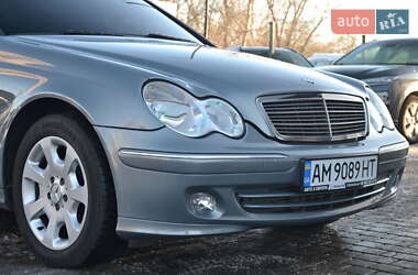 Універсал Mercedes-Benz C-Class 2005 в Бердичеві