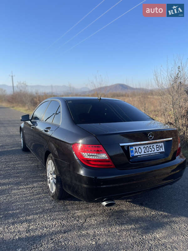 Седан Mercedes-Benz C-Class 2012 в 