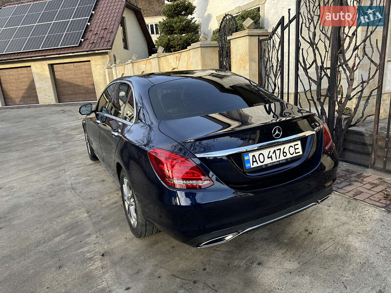 Седан Mercedes-Benz C-Class 2016 в Солотвине