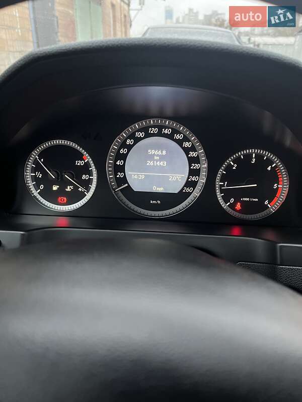 Универсал Mercedes-Benz C-Class 2010 в Киеве фото 3 Универсал Mercedes-Benz C-Class 2010 в Киеве
