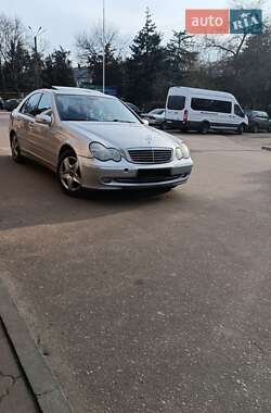 Седан Mercedes-Benz C-Class 2003 в Овідіополі