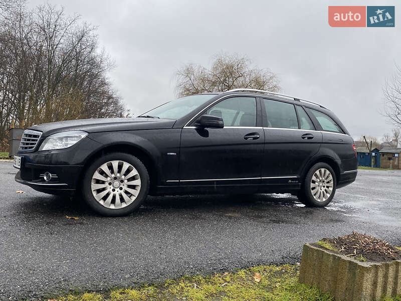 Универсал Mercedes-Benz C-Class 2010 в Ивано-Франковске фото 6 Универсал Mercedes-Benz C-Class 2010 в Ивано-Франковске