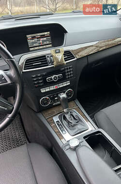 Седан Mercedes-Benz C-Class 2013 в Кривому Розі