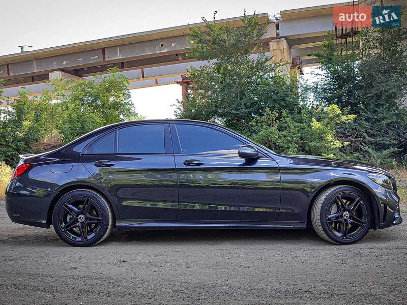 Седан Mercedes-Benz C-Class 2020 в Киеве