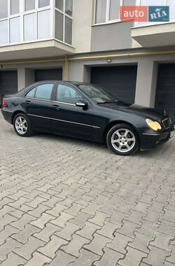 Седан Mercedes-Benz C-Class 2003 в Тернополі