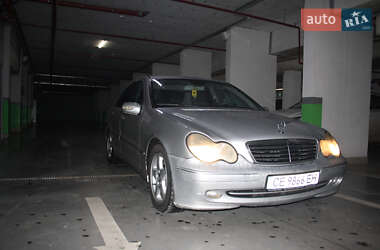 Седан Mercedes-Benz C-Class 2002 в Черновцах