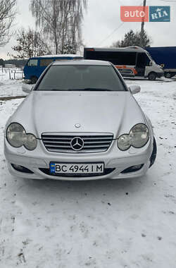 Купе Mercedes-Benz C-Class 2005 в Новояворівську
