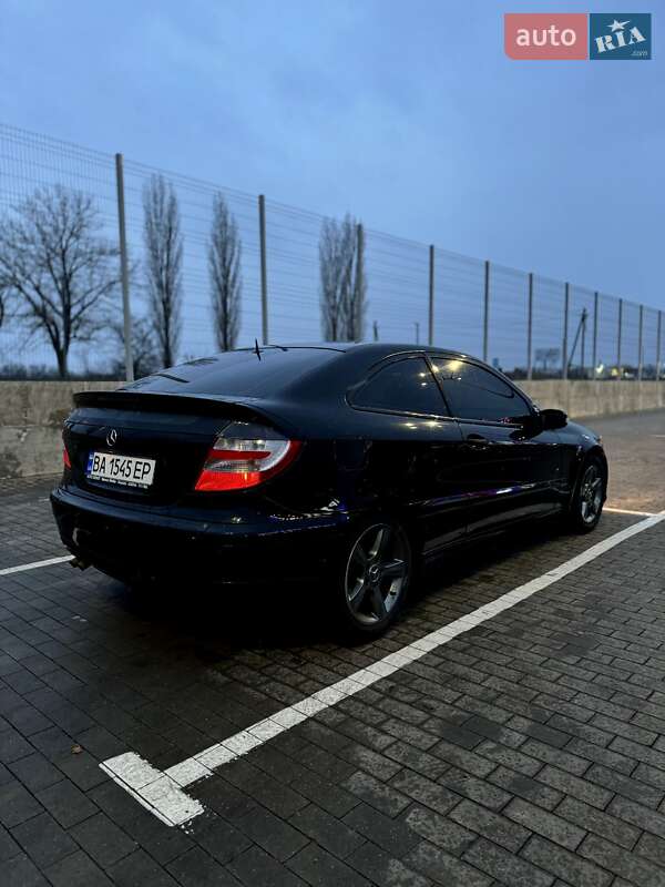 Купе Mercedes-Benz C-Class 2005 в Кривом Озере