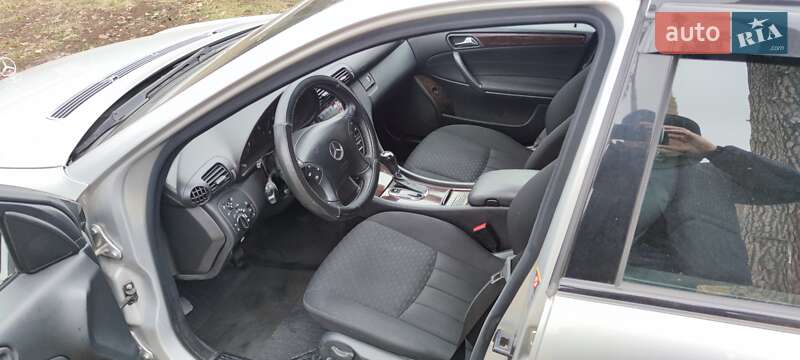 Седан Mercedes-Benz C-Class 2005 в Киеве фото 7 Седан Mercedes-Benz C-Class 2005 в Киеве