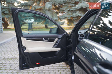 Универсал Mercedes-Benz C-Class 2012 в 