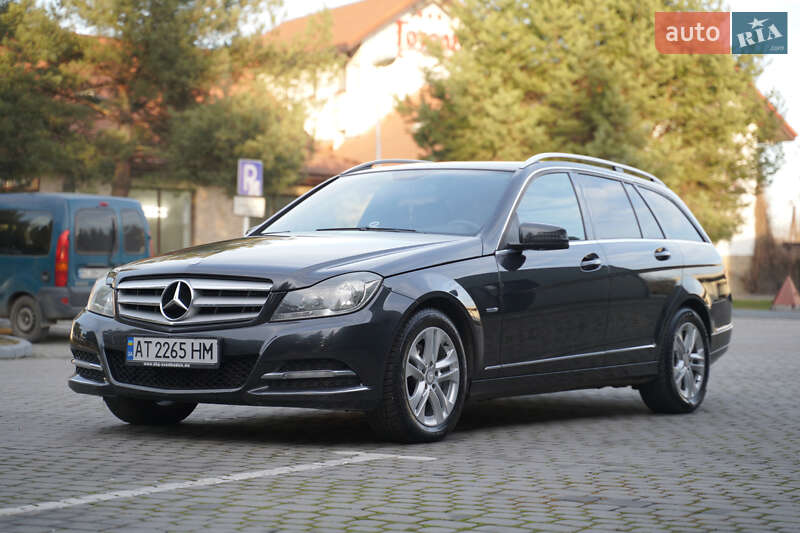Універсал Mercedes-Benz C-Class 2012 в Івано-Франківську