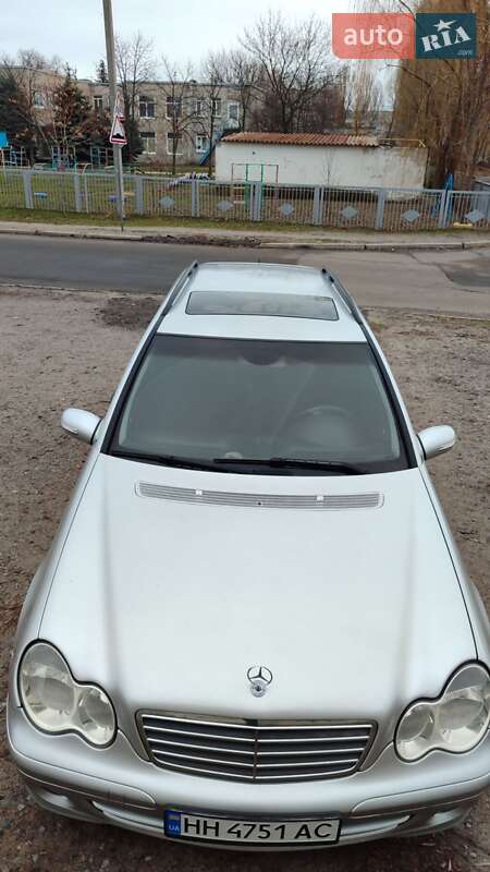 Універсал Mercedes-Benz C-Class 2004 в Подільську фото 17 Універсал Mercedes-Benz C-Class 2004 в Подільську