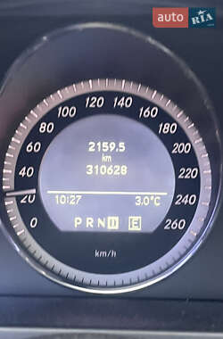 Універсал Mercedes-Benz C-Class 2011 в 