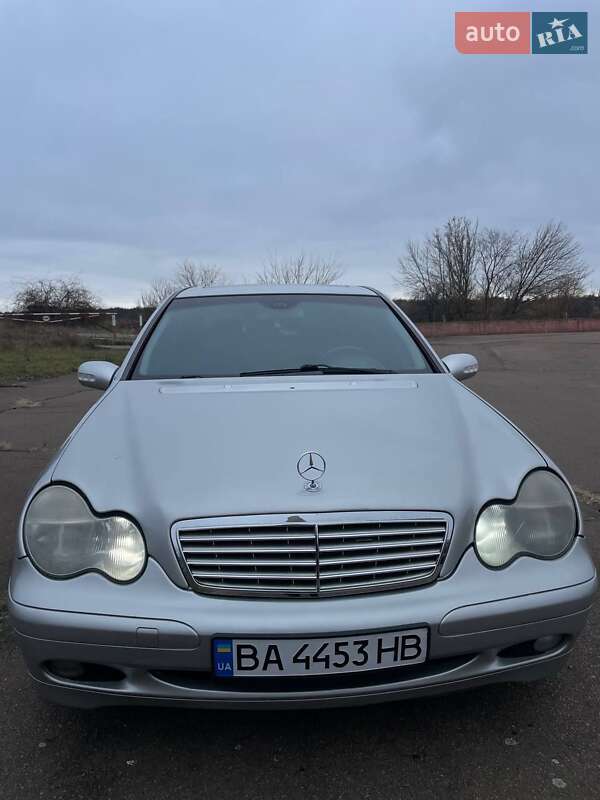 Седан Mercedes-Benz C-Class 2001 в Смолином
