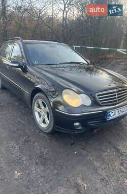 Універсал Mercedes-Benz C-Class 2006 в Звенигородці