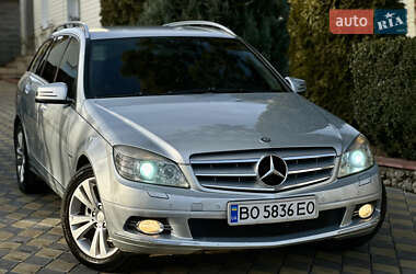 Універсал Mercedes-Benz C-Class 2010 в Тернополі