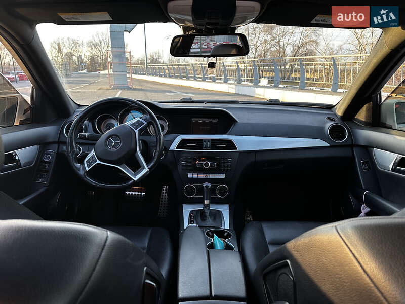 Седан Mercedes-Benz C-Class 2012 в Киеве