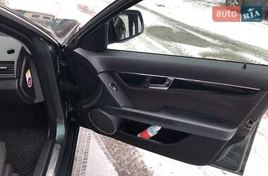 Універсал Mercedes-Benz C-Class 2008 в 