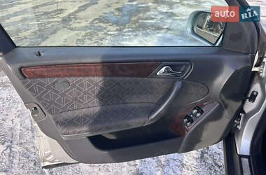 Универсал Mercedes-Benz C-Class 2003 в 