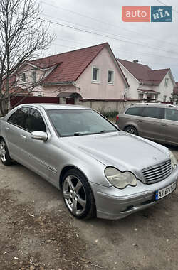 Седан Mercedes-Benz C-Class 2001 в Києві