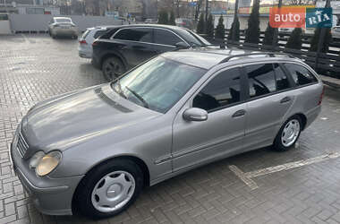 Універсал Mercedes-Benz C-Class 2005 в Кам'янець-Подільському