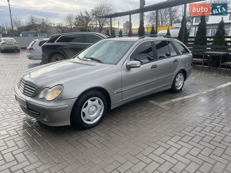 Універсал Mercedes-Benz C-Class 2005 в Кам'янець-Подільському