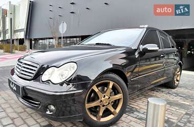 Седан Mercedes-Benz C-Class 2005 в Києві