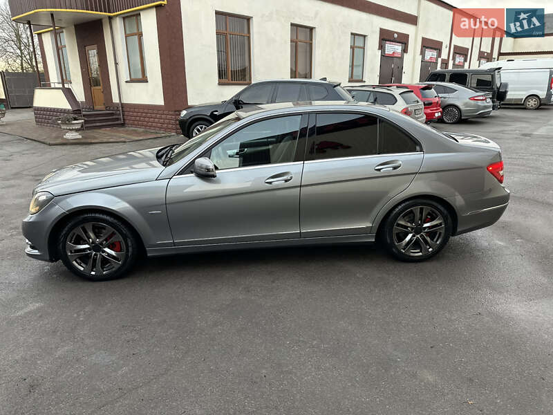 Седан Mercedes-Benz C-Class 2012 в Рівному