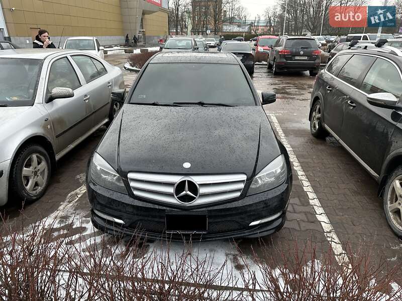 Седан Mercedes-Benz C-Class 2011 в Житомирі