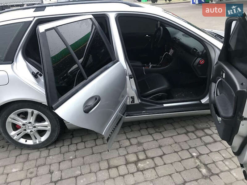 Универсал Mercedes-Benz C-Class 2001 в Мостиске