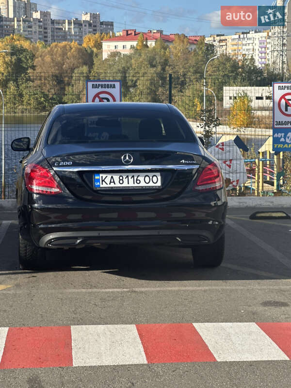 Седан Mercedes-Benz C-Class 2017 в Киеве