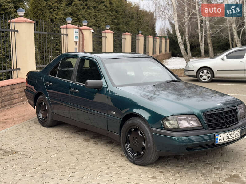 Седан Mercedes-Benz C-Class 1997 в Василькові