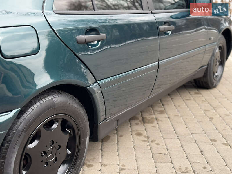 Седан Mercedes-Benz C-Class 1997 в Василькові