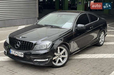 Купе Mercedes-Benz C-Class 2012 в Киеве