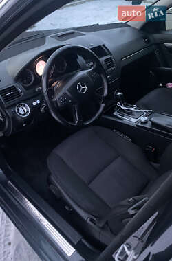 Универсал Mercedes-Benz C-Class 2010 в 