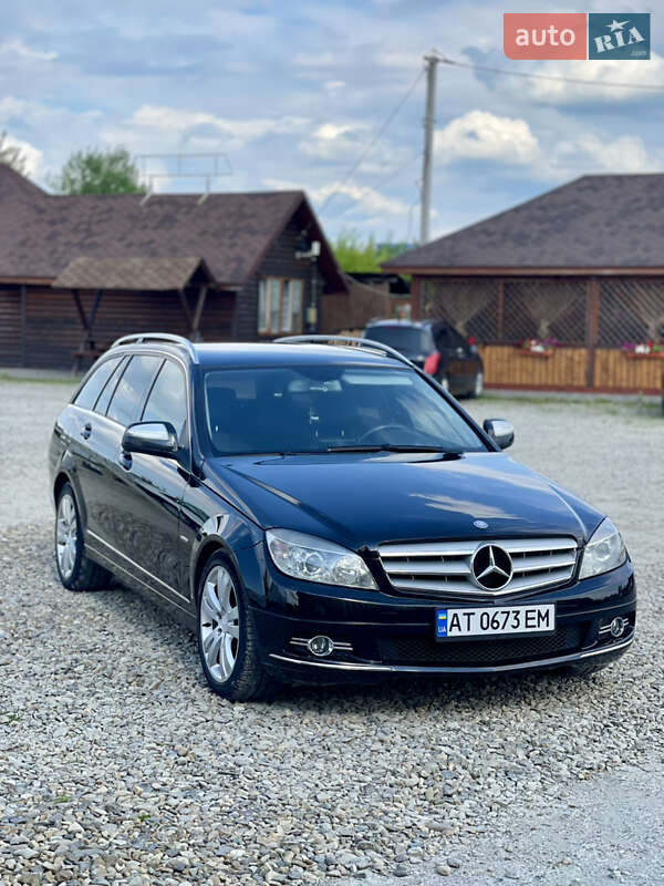 Універсал Mercedes-Benz C-Class 2008 в Коломиї