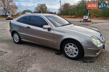 Купе Mercedes-Benz C-Class 2004 в Києві