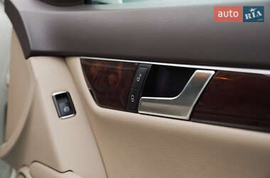 Седан Mercedes-Benz C-Class 2012 в 